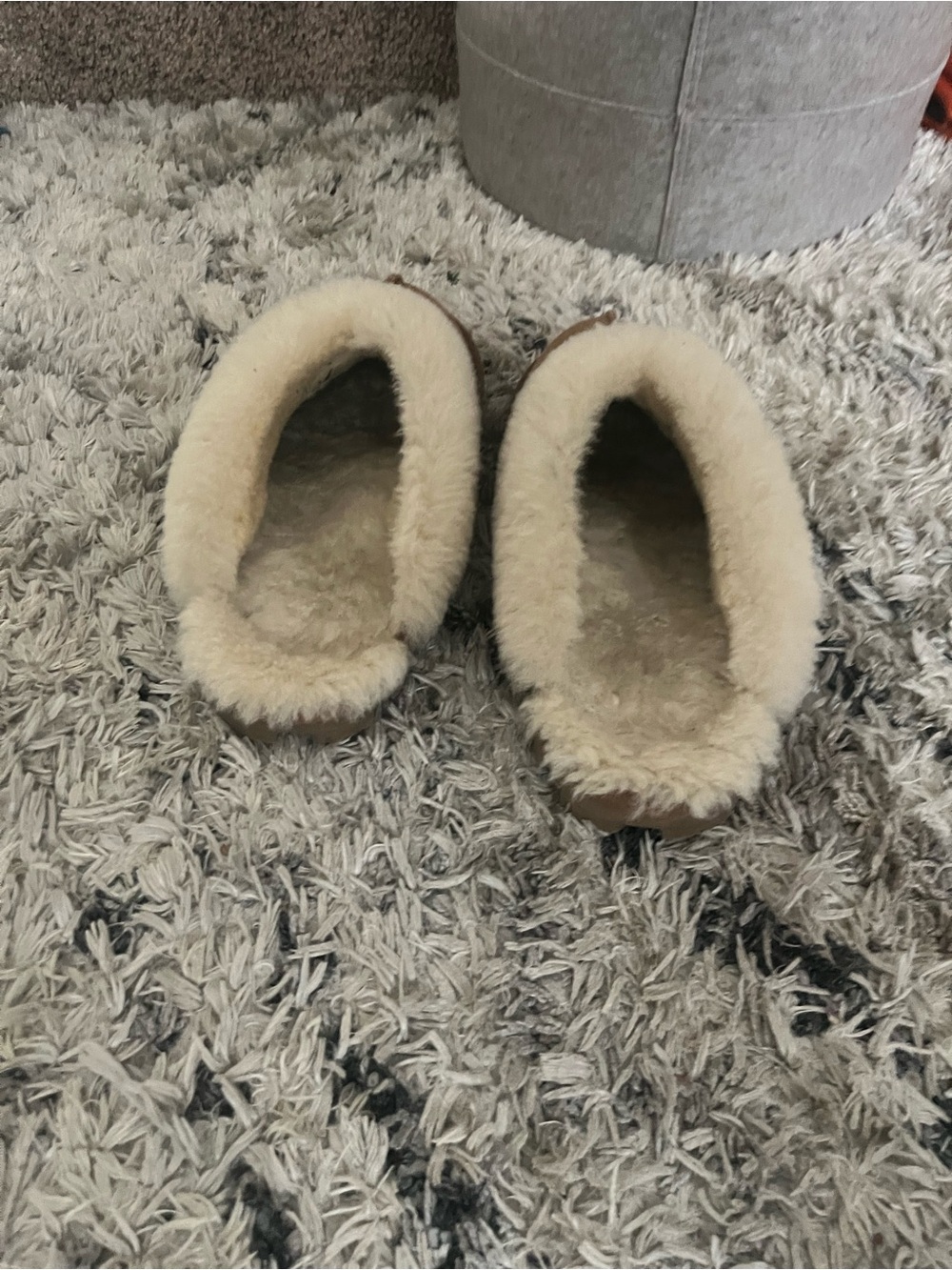 UGG Chestnut Suede Shearling Clog Slippers with Cream Collar - Picture 3 of 4